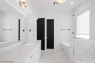 Building Photo - 1405 Indiana St