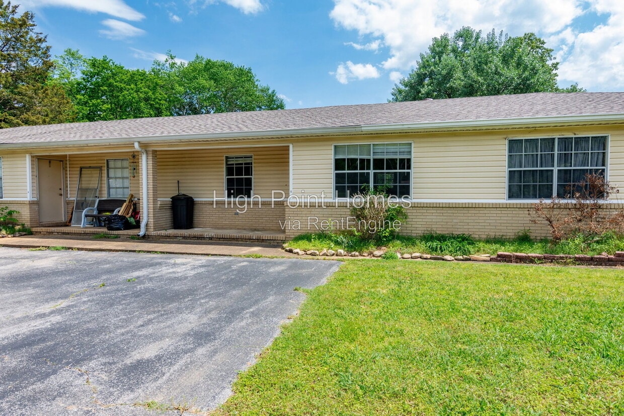 Photo - 8810 Springfield Road