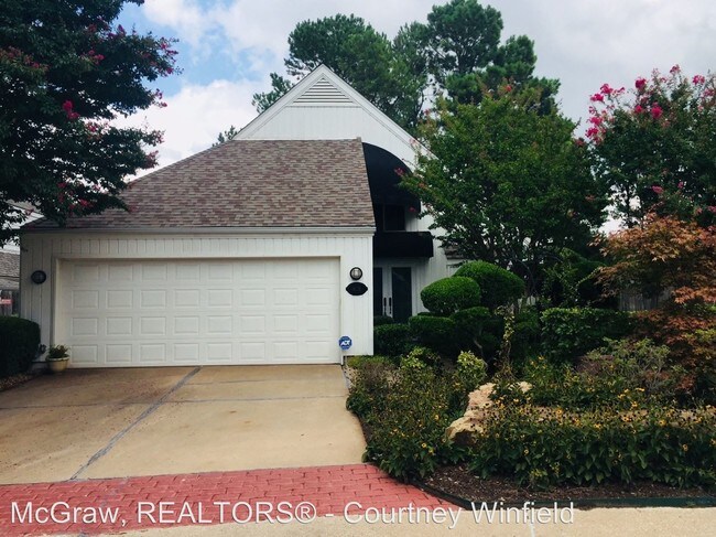 Foto del edificio - 3 br, 2 bath House - 6126 E. 98th St.