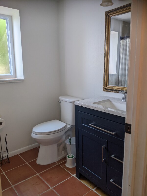Foto del edificio - 708 White Pines Dr
