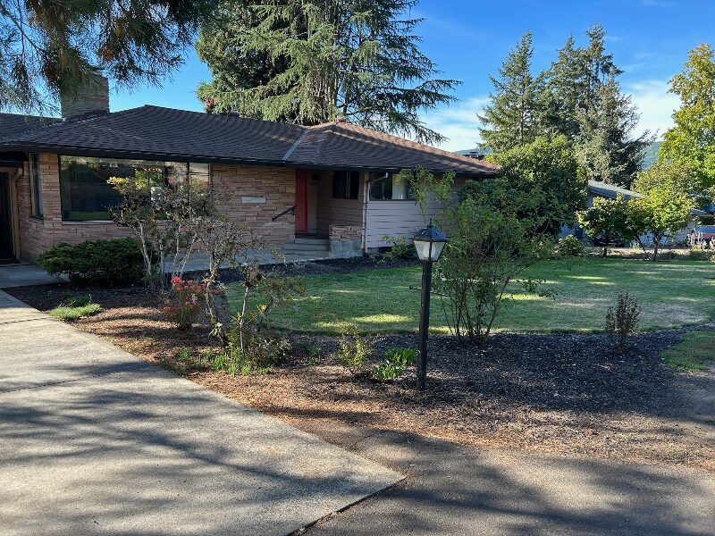 Foto principal - 504 Meadow View Rd