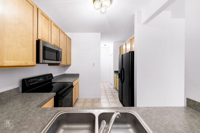 Foto del edificio - Beautiful 2 Bedroom Home located in the Falling Waters subdivision in Lindenhurst!