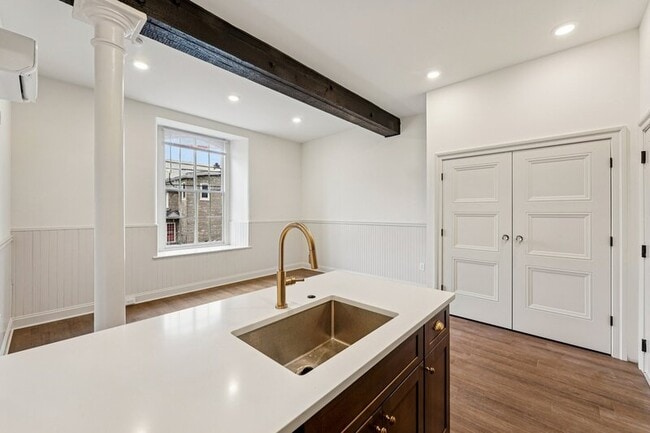 Photo - 401 Martin St Apartment