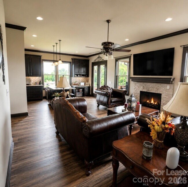 Foto del edificio - 3233 Hahn-Scott Rd