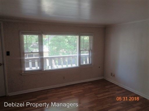 Building Photo - 522 Avenue F
