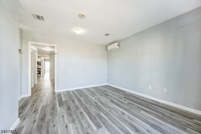 Foto del edificio - 708 Ocean Ave