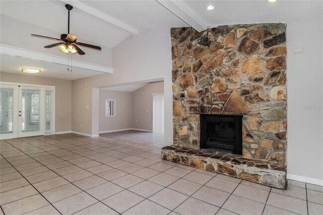Building Photo - 413 E Citrus St