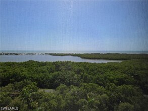 Building Photo - 5550 Heron Point Dr