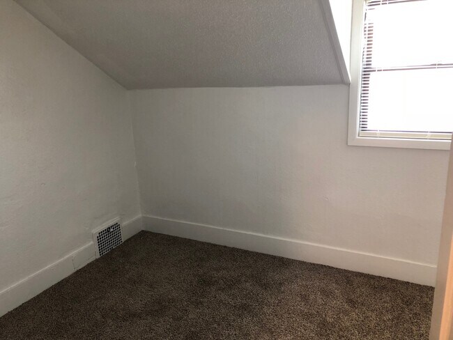 Foto del edificio - 214 N 10th St