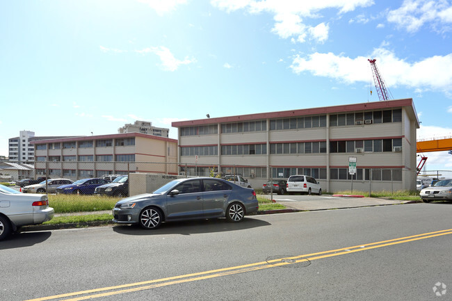 Foto del edificio - Makalapa Manor Apartments