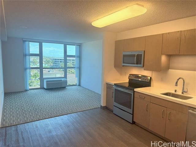 Building Photo - 7000 Hawaii Kai Dr