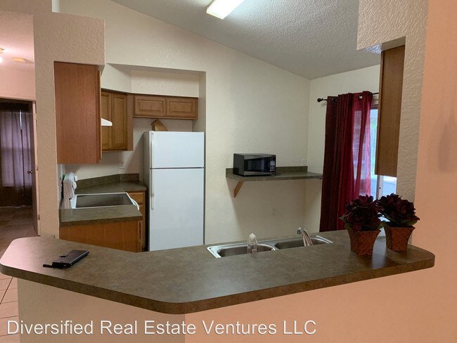 Building Photo - 3 br, 2 bath House - 870 Forrest Drive