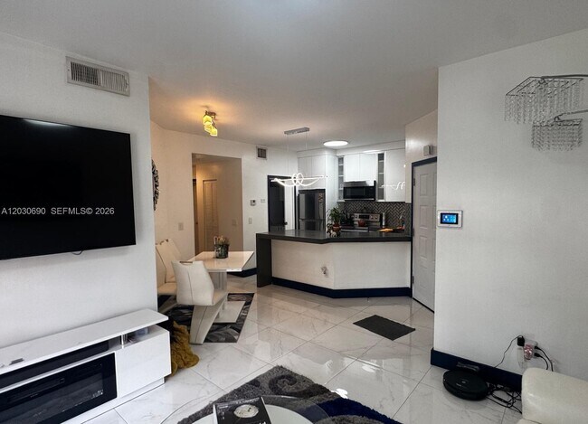 Foto del edificio - 18306 NW 68th Ave