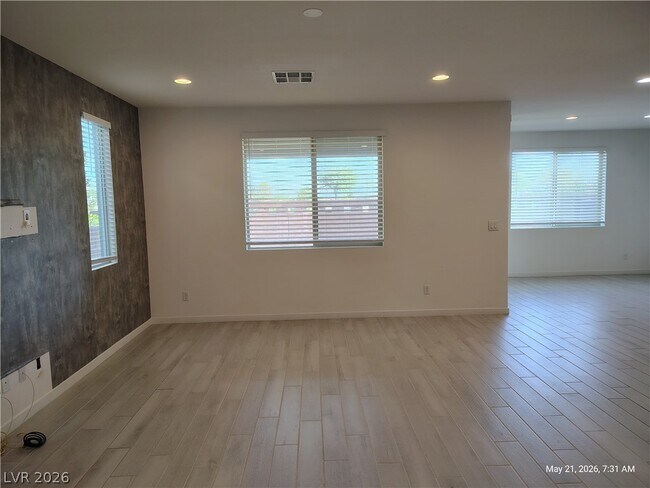 Building Photo - 9648 Sunstone Sparkle Ave