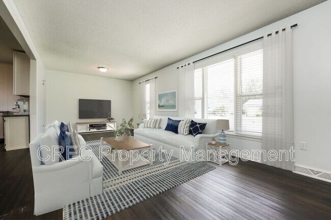 Foto del edificio - 7744 Allwood Ave