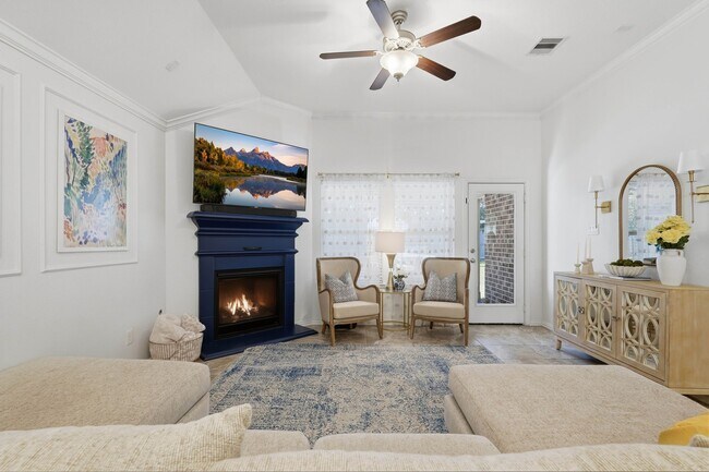 Foto del edificio - 312 Fox Trail Rd