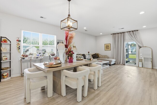 Foto del edificio - 143 Nettleton Ln