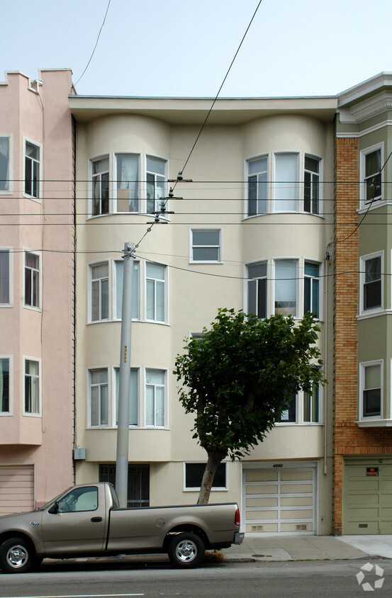 Primary Photo - 4550 California St