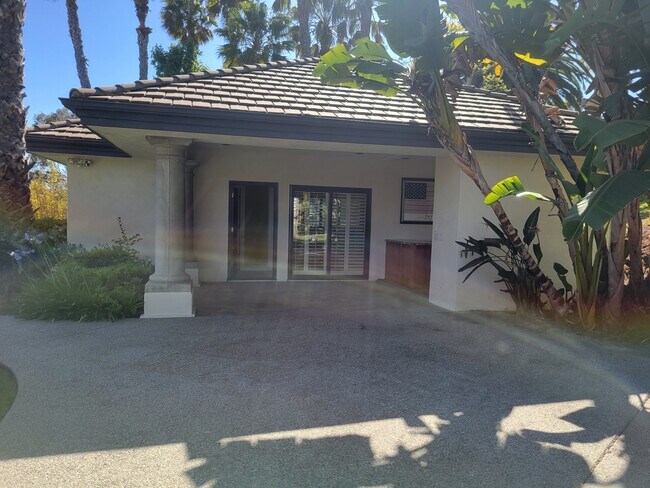 Foto del edificio - 3901 Stonebridge Ln