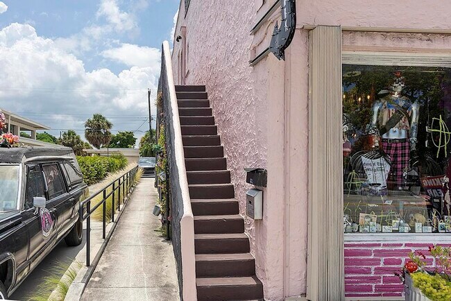 Foto del edificio - 521 N Dixie Hwy