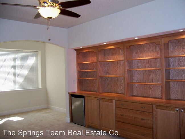 Building Photo - 5933 Eagle Hill Heights