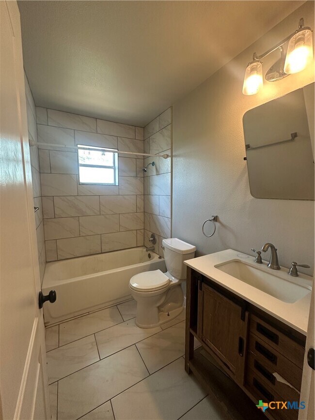 Foto del edificio - 19221 San Marcos Hwy