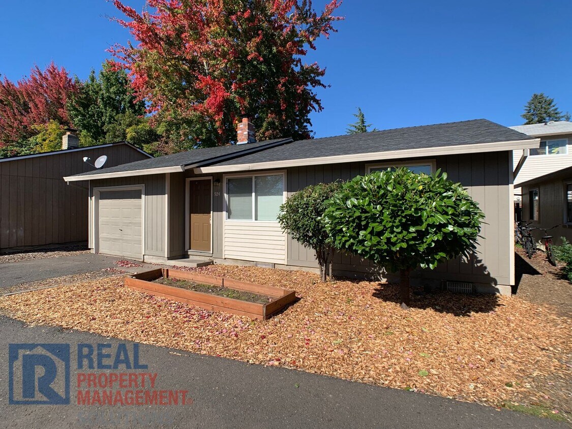 Foto principal - 924 NE 21st Ave