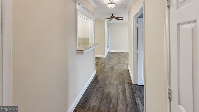 Foto del edificio - 12012 Taliesin Pl