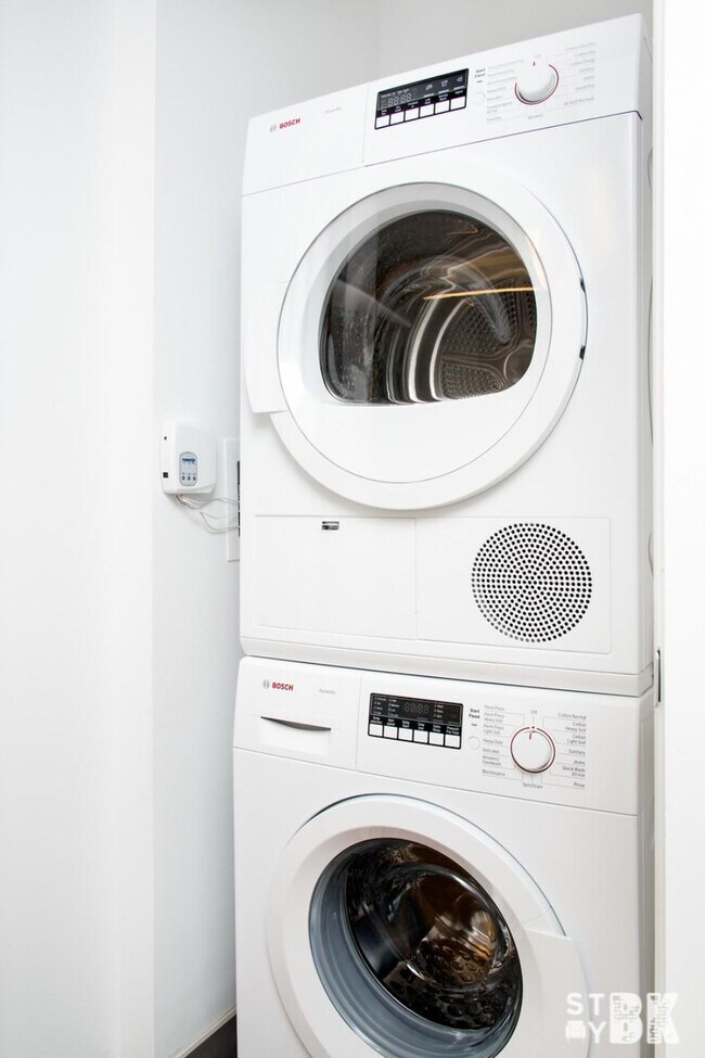 Foto del edificio - 2 bedroom in BROOKLYN NY 11201