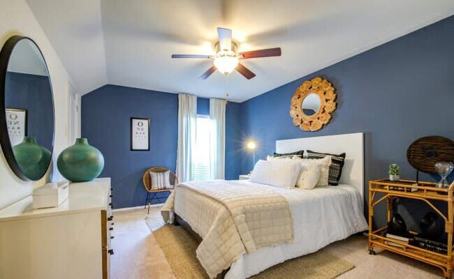 Building Photo - 2 bedroom in Dallas TX 75206