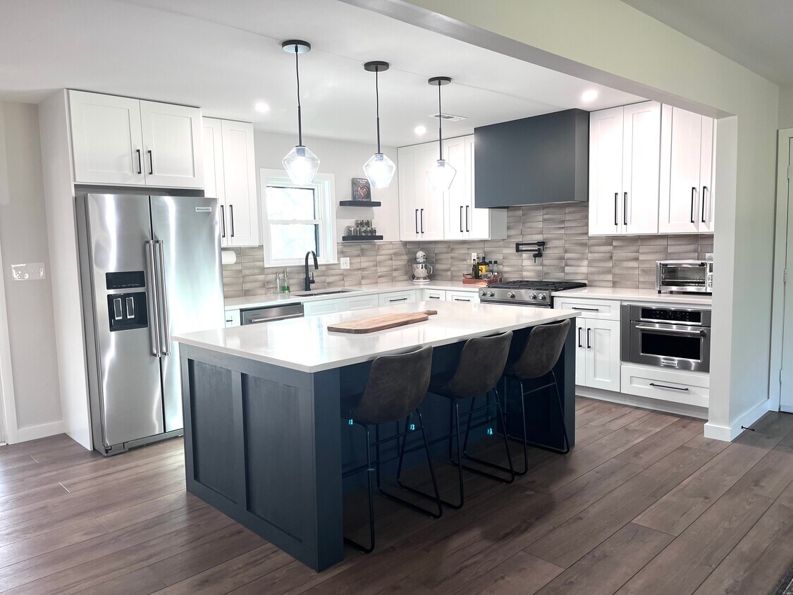 Foto principal - 1183 Lower Pindell Rd
