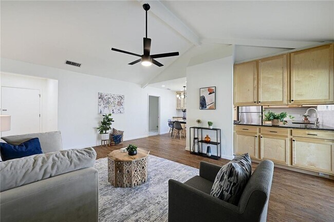 Foto del edificio - 9224 Partridge Cir