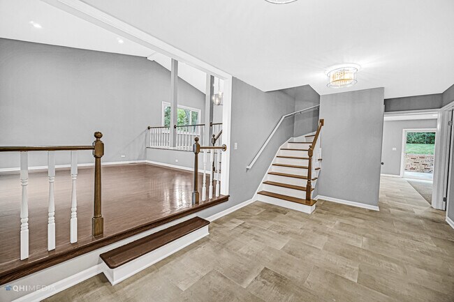 Foto del edificio - 1300 Laurel Ln