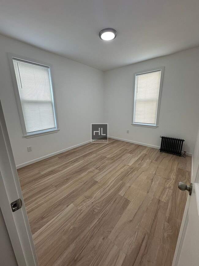 Building Photo - 88 AVENUE