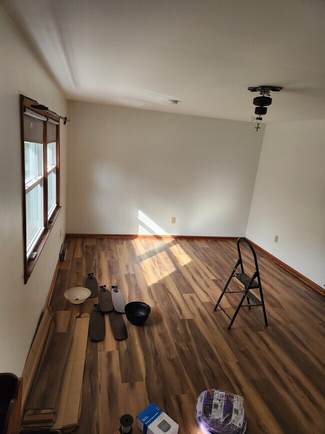 Foto del edificio - 303 N Hudson St