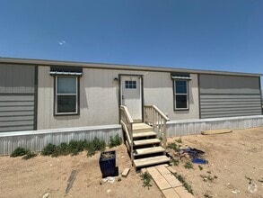 Building Photo - 225 2 W Derrick Rd
