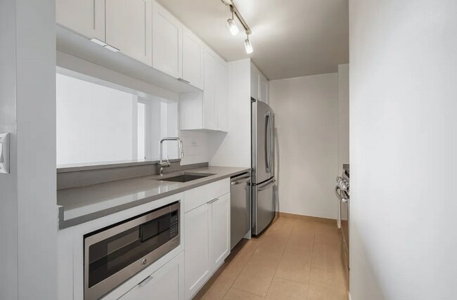 Foto del edificio - 27 Columbus Ave