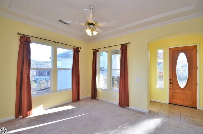 Building Photo - Gorgeous Views from the Morning Star Subdi...