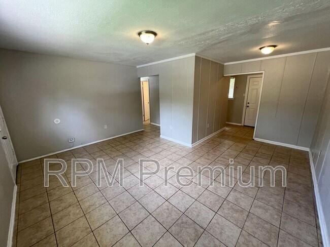 Foto del edificio - 6132 Pontotoc St