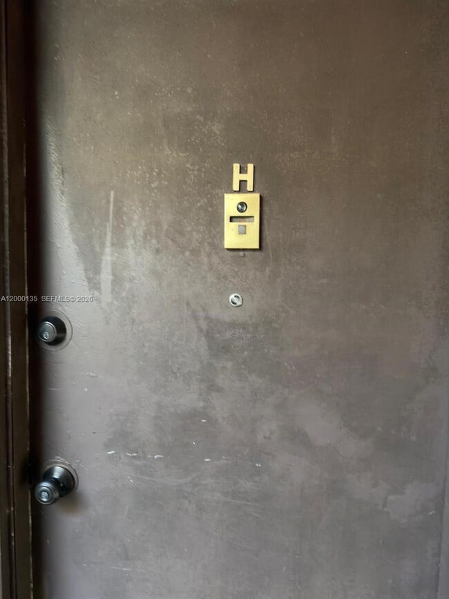 Foto del edificio - 9108 SW 137th Ter