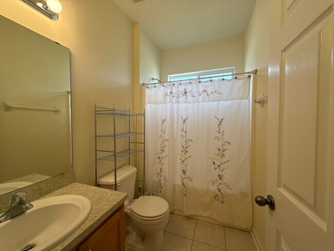 Foto del edificio - 5508 Hampton Woods Way