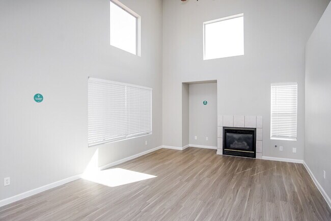 Building Photo - 716 Pine Field Ln