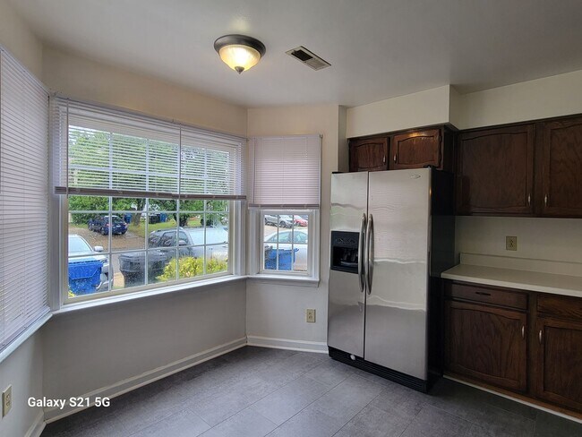 Building Photo - Updated 3BR Home in Virginia Beach – New HVAC, New Carpet & Washer/Dryer Included!