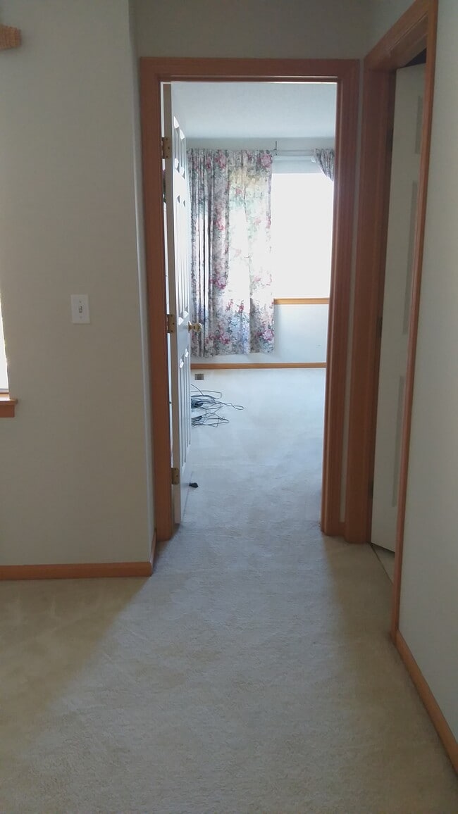 Building Photo - 2187 Cool Stream Cir