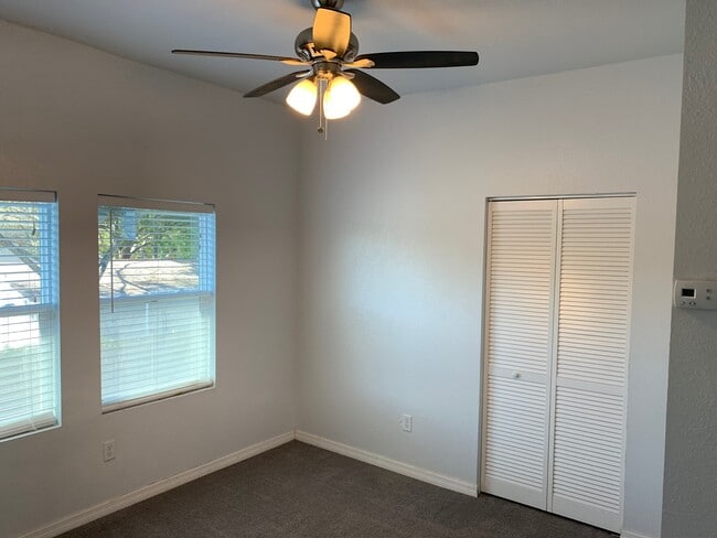 Building Photo - 1 Bed/1 Bath - Unit 2