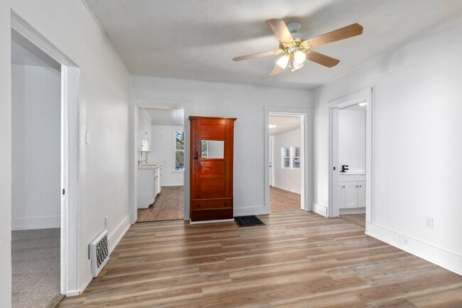 Foto del edificio - 210 New St