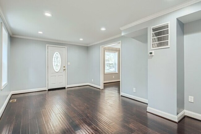 Building Photo - 601 Carysbrook Road, Baltimore, MD, 21208