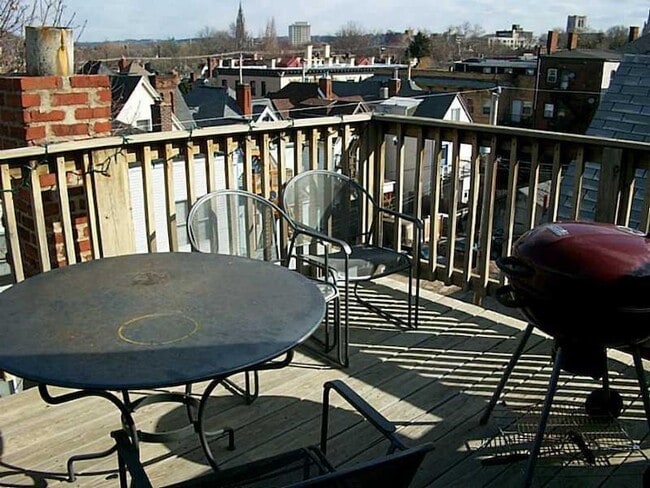 Photo - 5731 Kentucky Ave Apartment