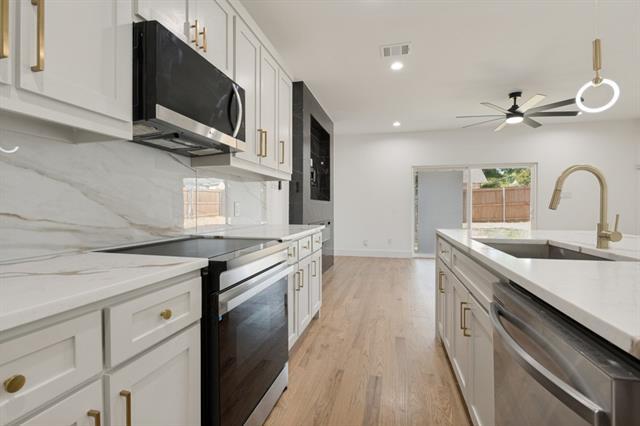 Foto del edificio - 3728 Mt Ranier St