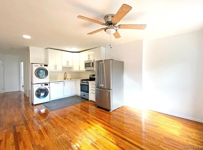 Foto del edificio - 166 Halsey St